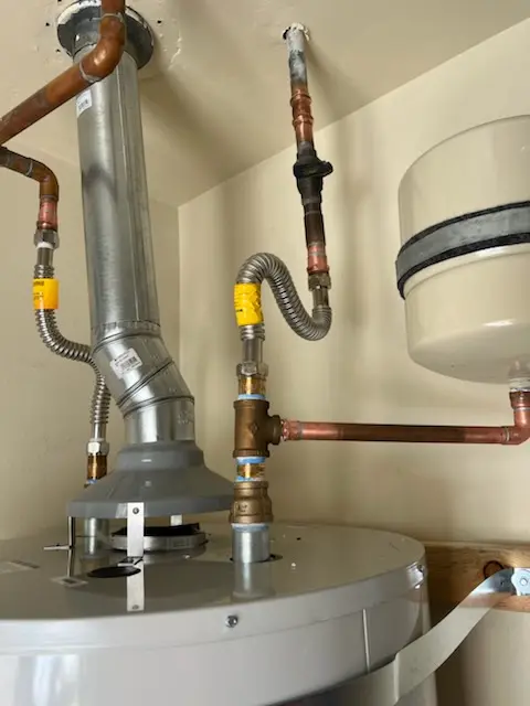 Water heater installation and plumbing repair in Amanda-Oneida